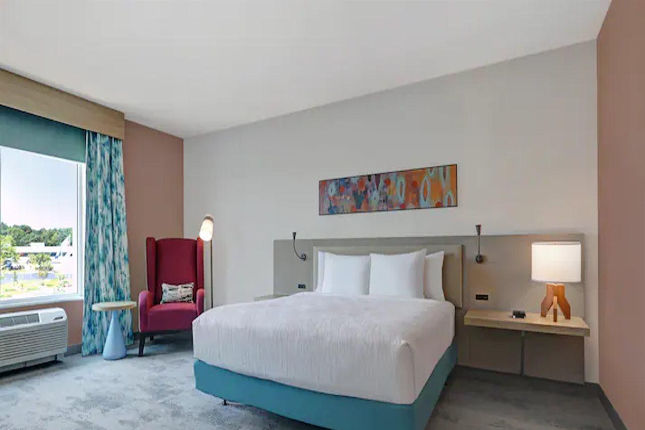 Hilton Garden Inn Manassas Bagian luar foto
