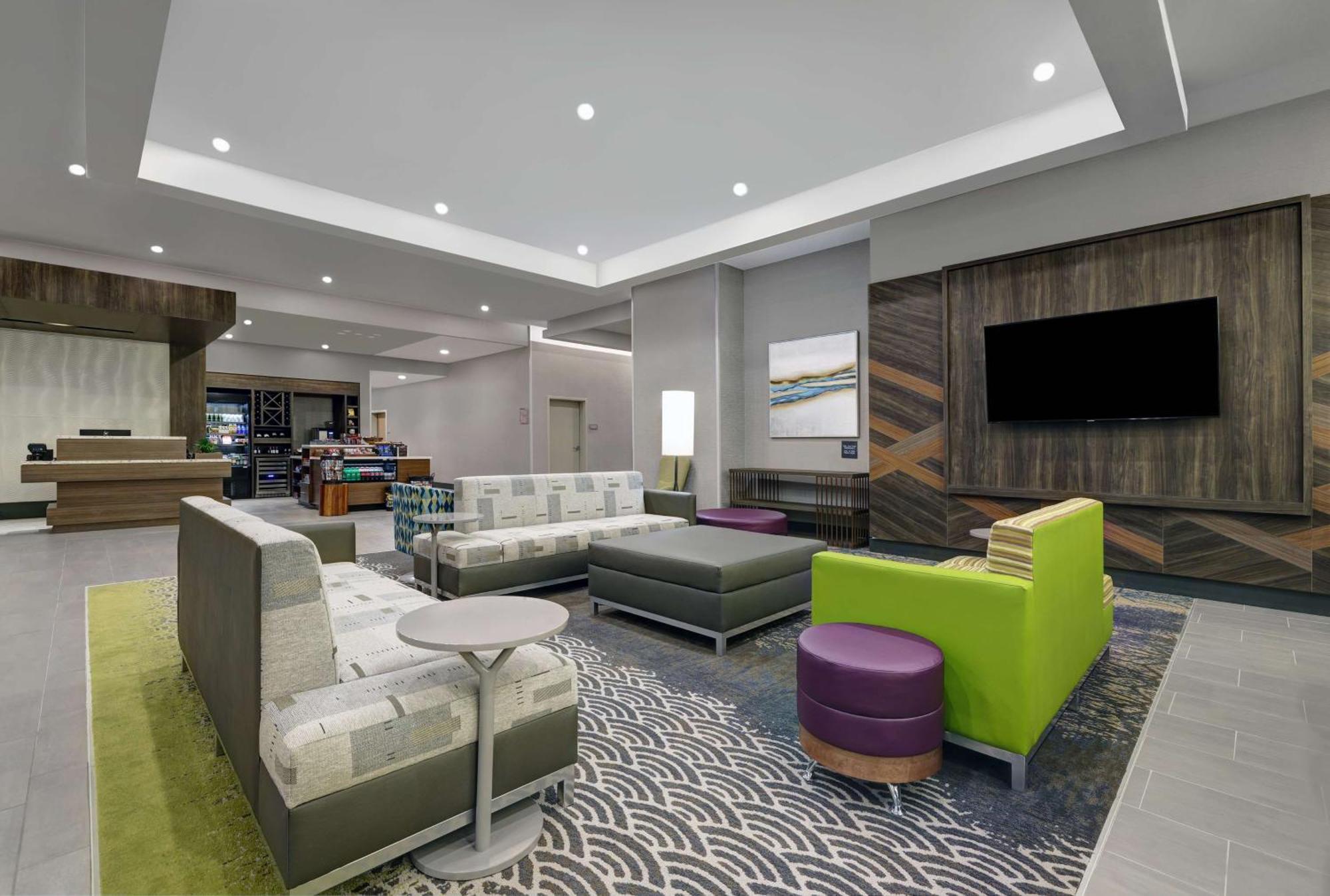 Hilton Garden Inn Manassas Bagian luar foto