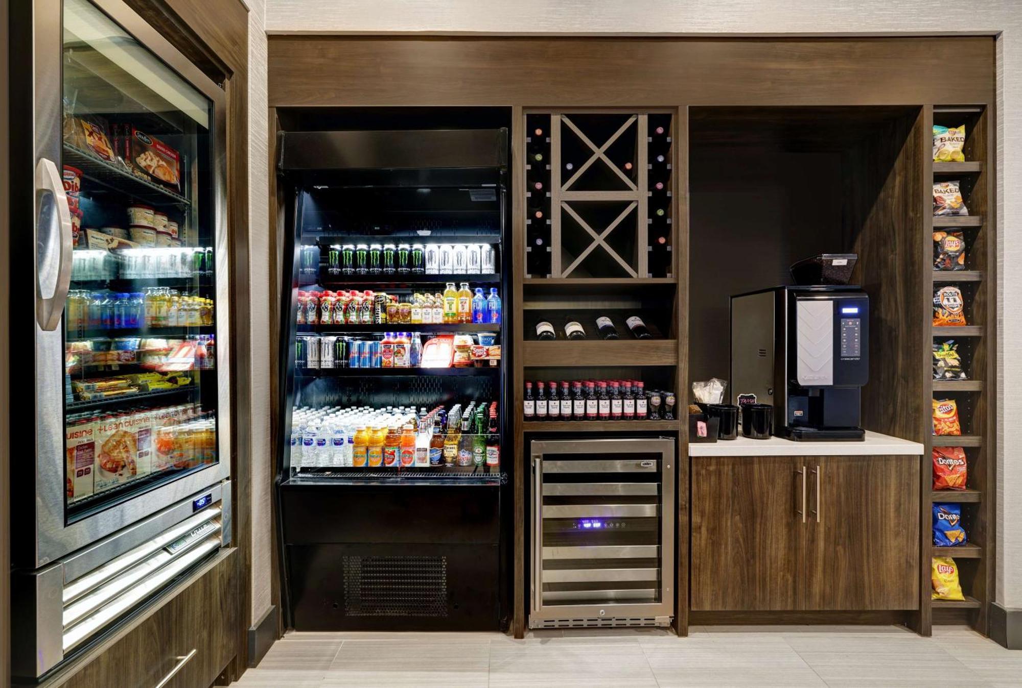 Hilton Garden Inn Manassas Bagian luar foto