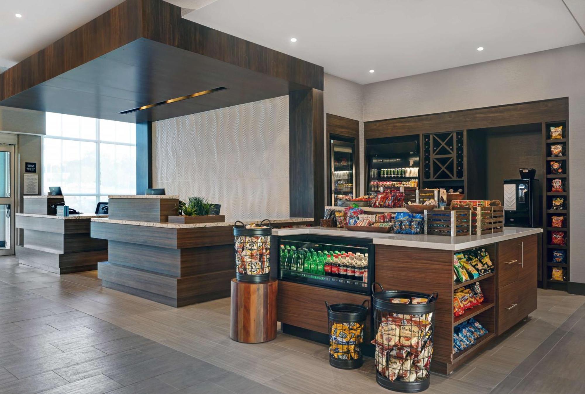 Hilton Garden Inn Manassas Bagian luar foto