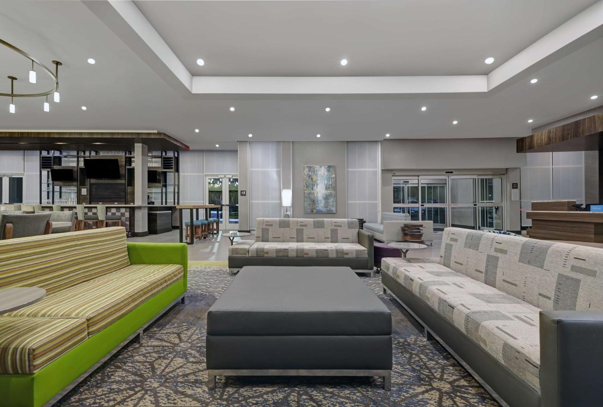 Hilton Garden Inn Manassas Bagian luar foto