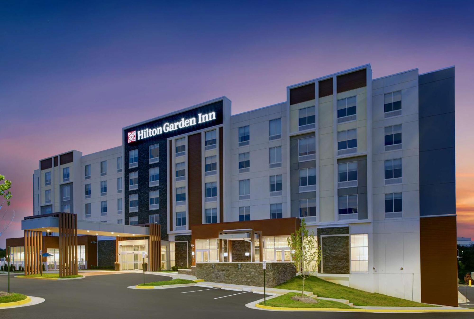 Hilton Garden Inn Manassas Bagian luar foto