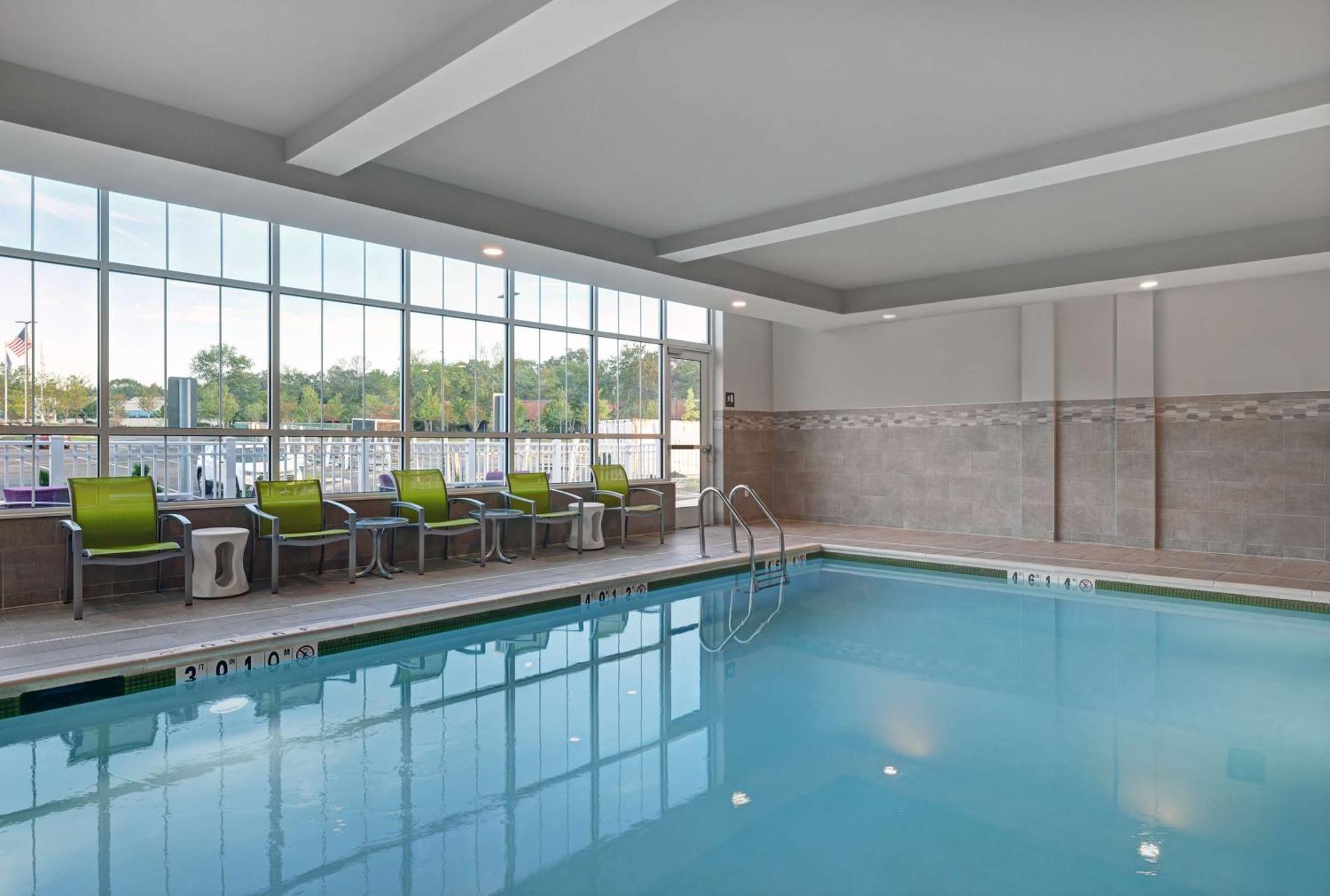 Hilton Garden Inn Manassas Bagian luar foto